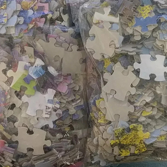 2pk  300pc Sure Grip Puzzles M1 - Picture 2 of 2